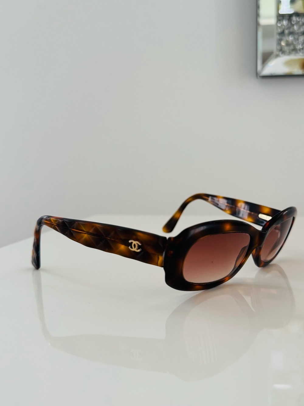 Vintage ✨ Authentic Chanel tortoise sunglasses - Picture 6 of 6